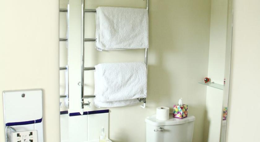 Larkbeare Grange Bed And Breakfast Whimple Room photo